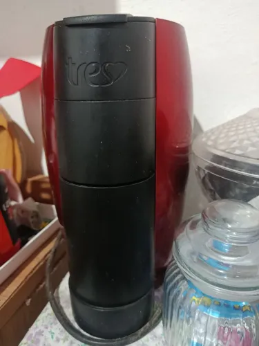 Vendo cafeteira três corações