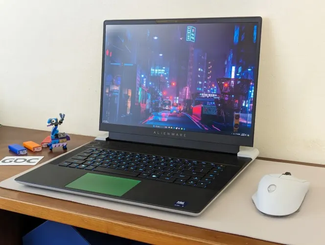Alienware x16 R2 - Intel Core Ultra 9 185H | RTX 4080 12GB | 32GB RAM | Na Caixa