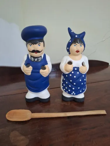 Casal de bonecos portugueses para cozinha