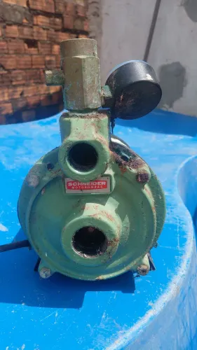 VENDO MOTOBOMBA INJETORA SCHNEIDER 300,00