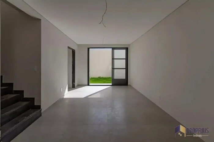 Casa em condomínio à venda no São Luiz Excelente casa em condomínio à venda no bairro São