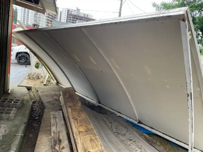 Toldo 4 metro cumprimento x 2 largura