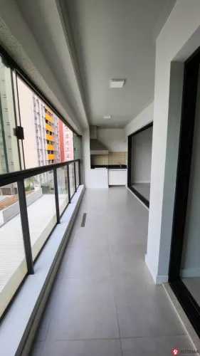 Apartamento no condomínio EDIFICIO ESMERALDA em Presidente Prudente