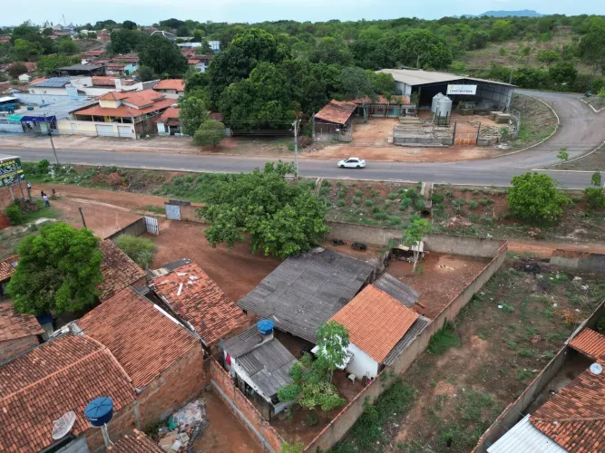 Vendo lote na Avenida Aires Joca em Porto Nacional-TO
