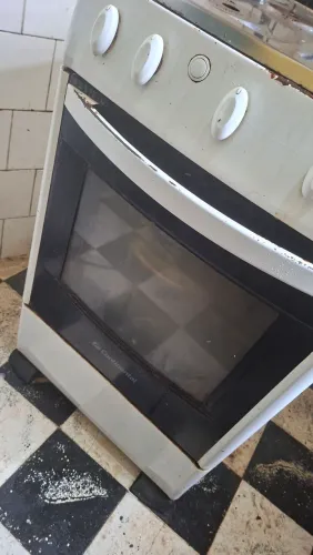 Fogão doação (não funciona) para ferro velho/reciclagem