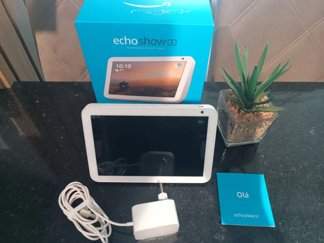 Alexa - Echo Show 8 (branca)<br><br>estado de novo, acompanha todos itens originais.