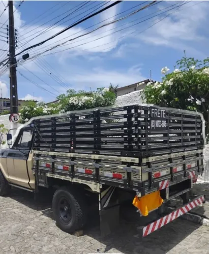 Frete e mudanças roberto
