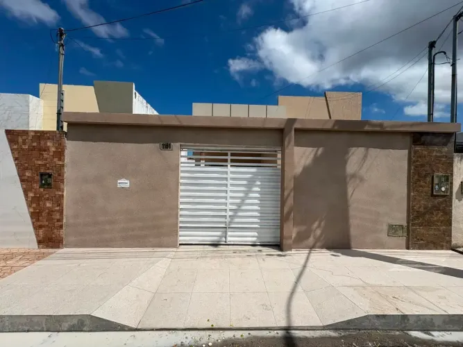 Vendo uma Belíssima casa no M.Freire 3 ( )