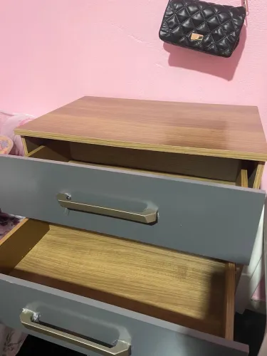 Cômoda e climatizador zerado