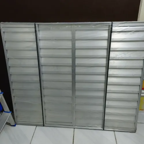 Janela Veneziana 4 Folhas 100x120 Aluminio Brilh. S/g