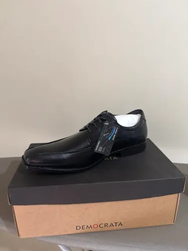 Sapato Democrata Novo