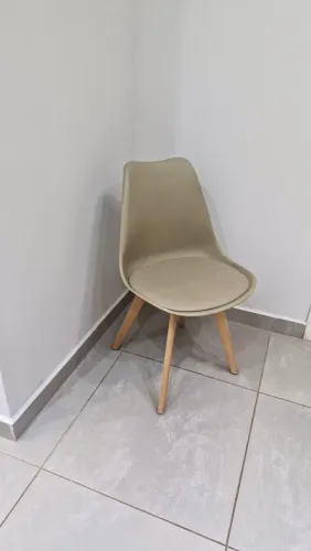 06 CadeiraCharles Eames Saarinen