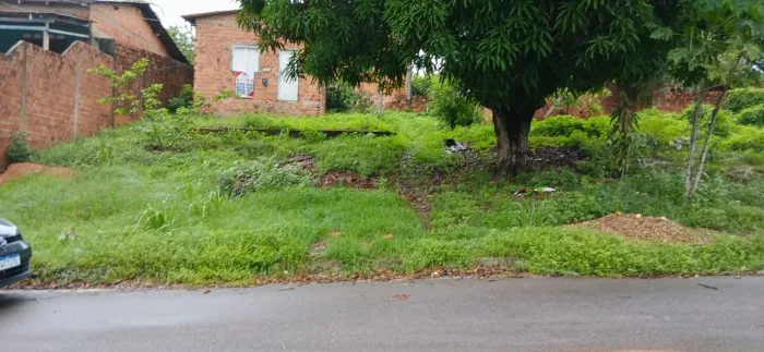 Terreno medindo 12x30 bem localizado no Jardim Felicidade II