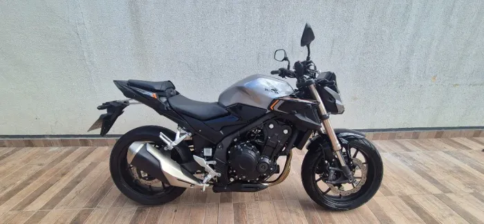 Vendo Honda CB 500F 2023