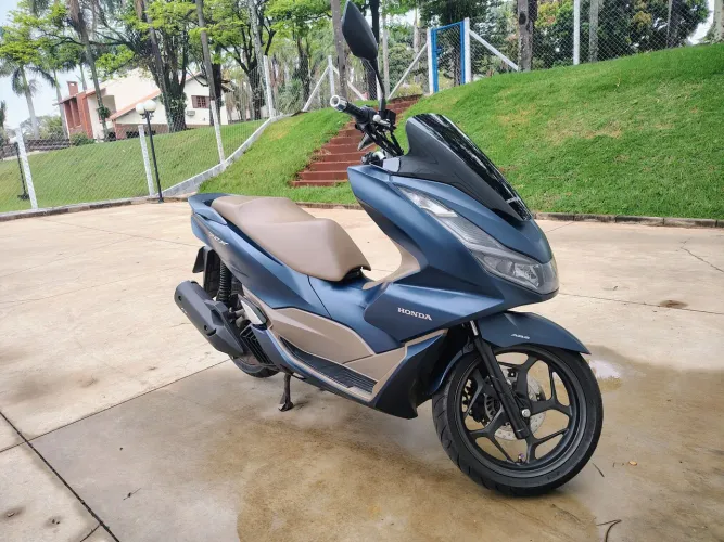 PCX 2024 DLX