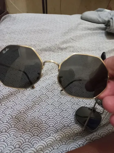 Vendo 2 óculos Ray ban originais excelente estado