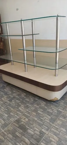 Balcão expositor de vidro R$700.00 cada retirar em Taguatinga *