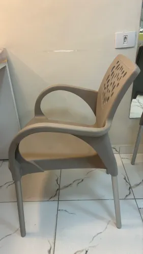 Cadeiras plástico 