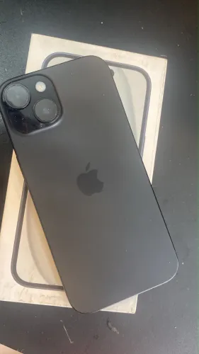 iPhone 15 black de 128 giga câmara 48 mega Pix