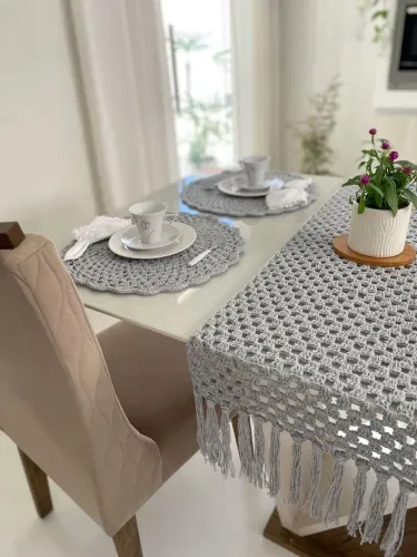 Kit caminho de mesa + 4 souplast em croche
