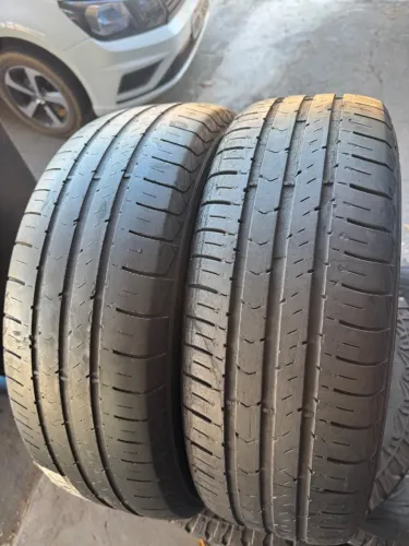 Par de Pneus Aro 15 Goodyear Direction Sport 2 195/65 91V, 70% vida útil