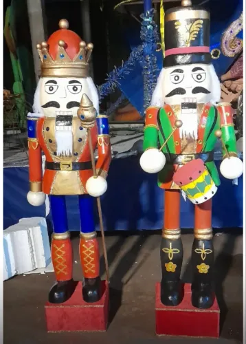 Bonecos para decoração de aniversário.