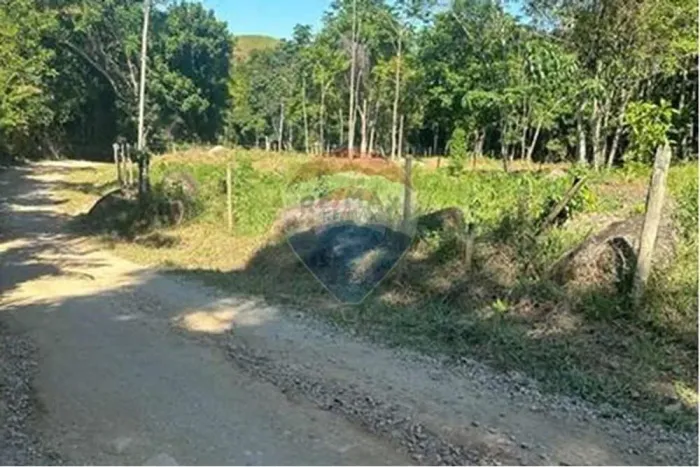 aproveite e venha investir neste Terreno em sana , bicuda pequena
