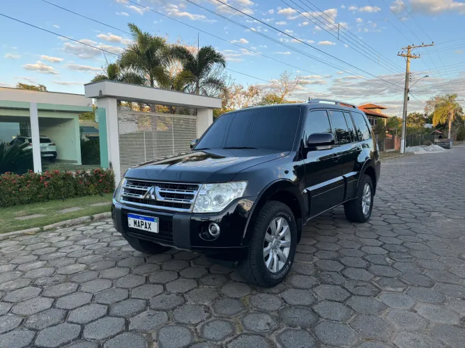 Mitsubishi Pajero HPE Full 3.2 4X4 T.i.dies. 5P AUT 2011