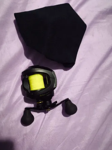 Vende carretilha de pesca Black Pira 400 + vara de 2.40 fibra de vidro