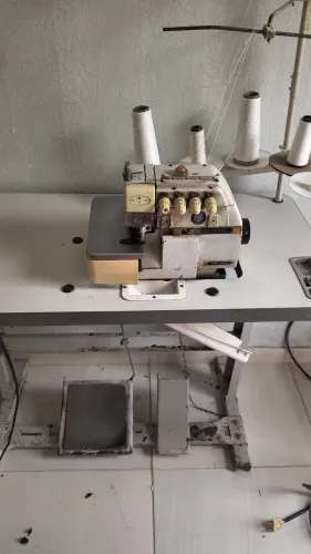 Vendo máquina interloque 