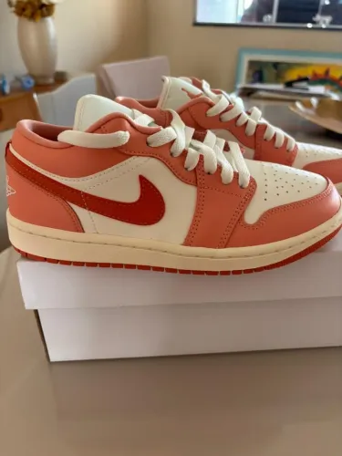Tênis Air Jordan 1 Low Feminino