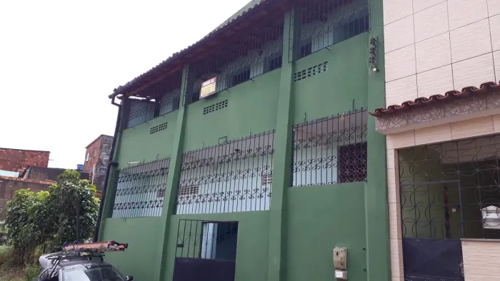 Ponto Comercial para Venda em Salvador, Lobato, 1 dormitório, 3 banheiros