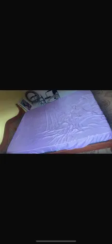 Cama de casal 100% madeira