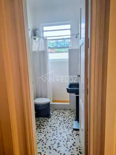 Apartamento : / Residencial / Cosme Velho
