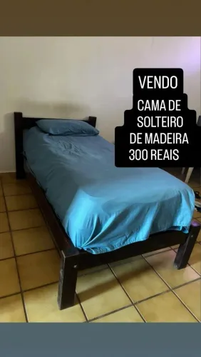 VENDO CAMA DE SOLTEIRO DE MADEIRA
