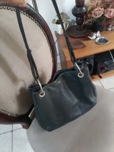Bolsa couro legítimo preta reforçada