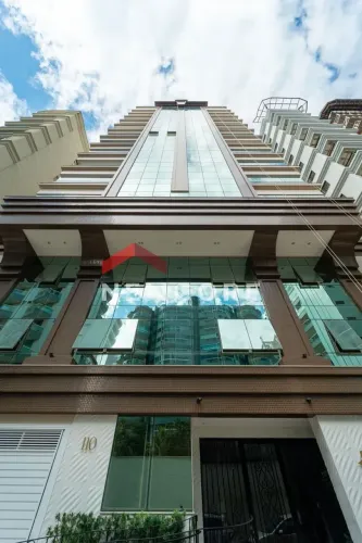 Apartamento em Rua 317 - Meia Praia - Itapema/SC