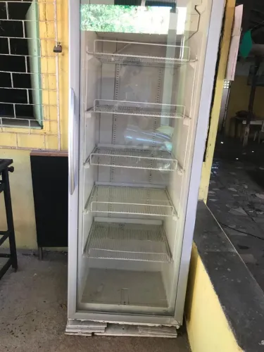 Geladeira porta de vidro