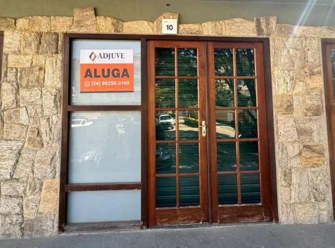 Loja comercial com 44,64m² em Itaipava!