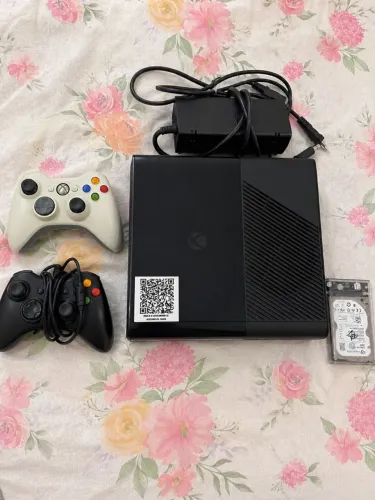 Xbox 360 Super Slim Desbloqueado