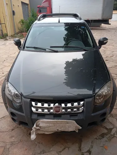 Fiat Strada Adv.1.8 16V Dualogic Flex CD 2012