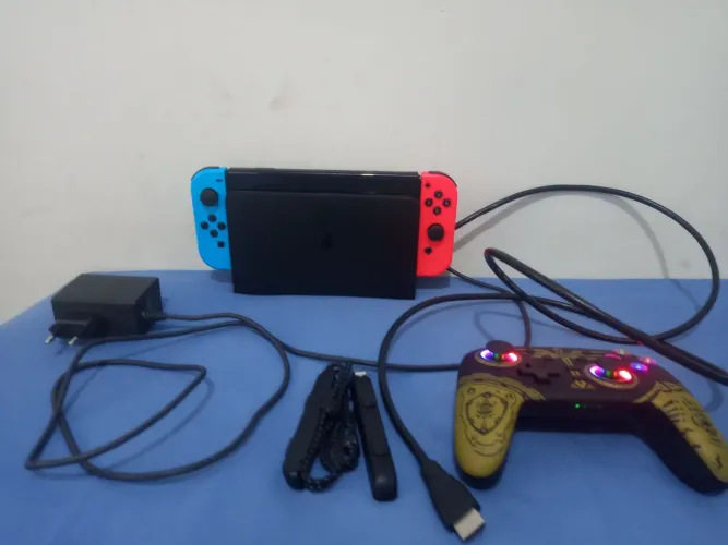 Nintendo Switch OLED Desbloqueado 