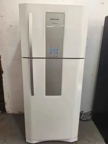 Geladeira Electrolux df80