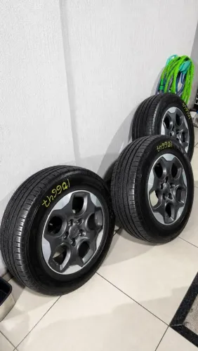 PIRELLi SCORPION 215-65-16