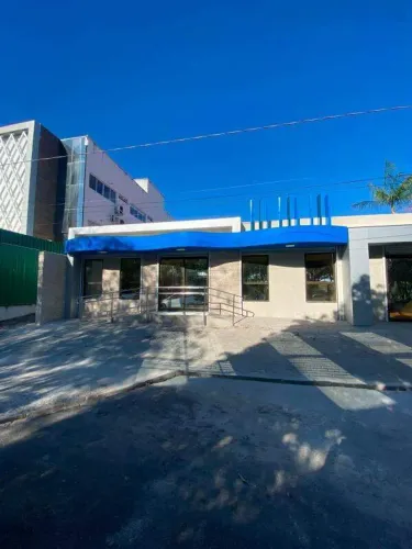 PONTO COMERCIAL COM 04 VAGAS DE GARAGEM COBERTA NO BAIRRO MORADA DO SOL.