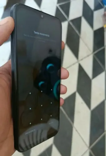 Celular em excelente estado 