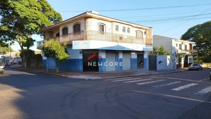 Sobrado em Avenida Montreal - Jardim Panorama - Sarandi/PR