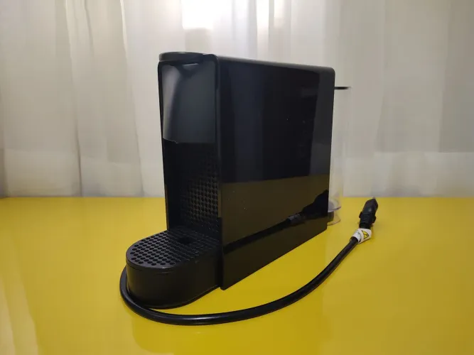 Cafeteira Nespresso Essenza Mini (220w)