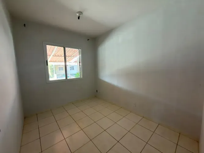 casa 3/4 em condomínio fechado no Jardim Gardênia