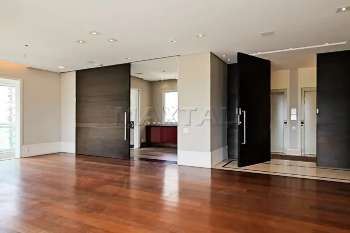Apartamento alto padrão à venda - 300 m2, 3 suítes, escritório, 5 vagas, Perdizes, SP Capi